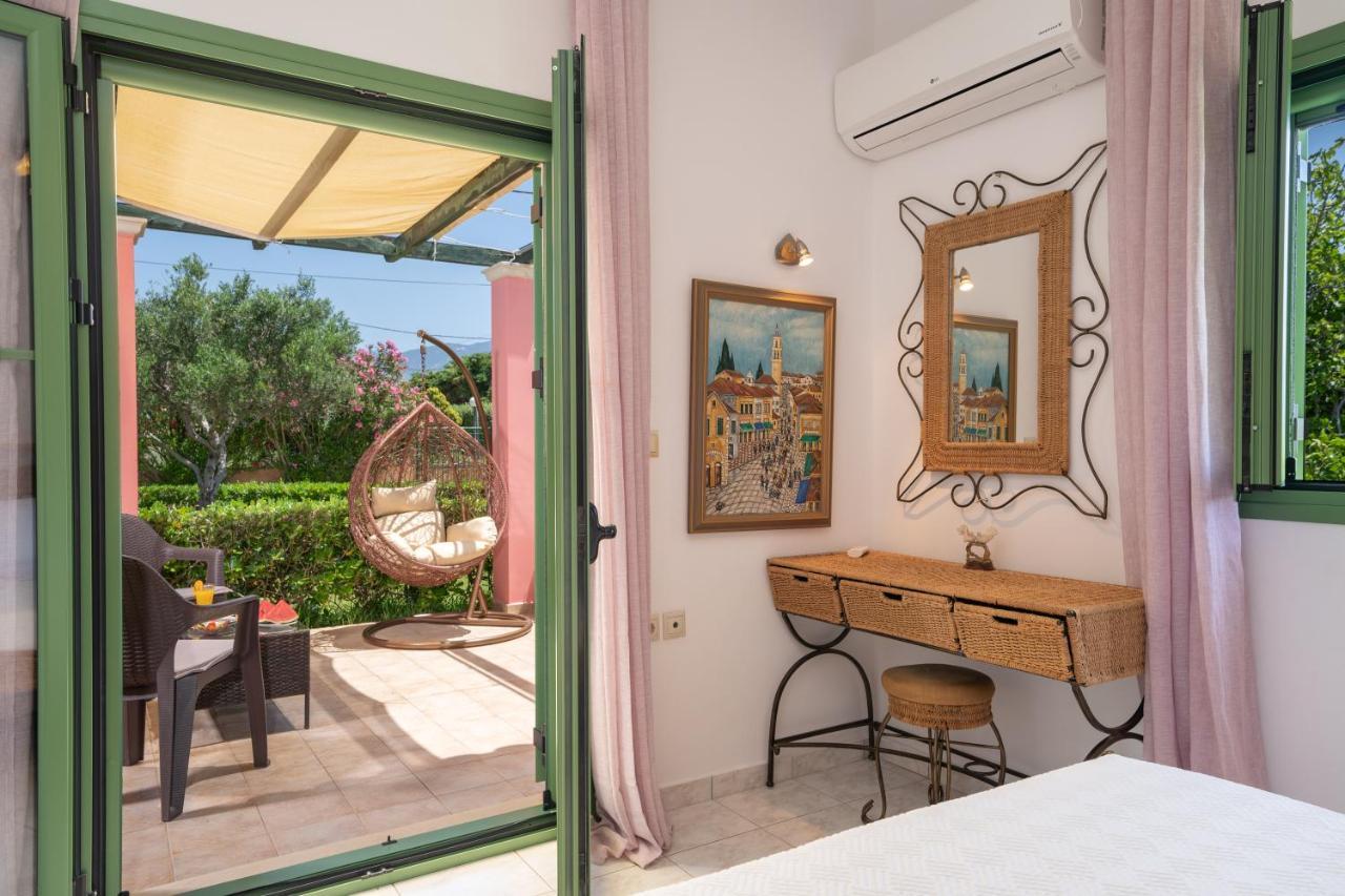 Monambeles Villas Свороната Экстерьер фото