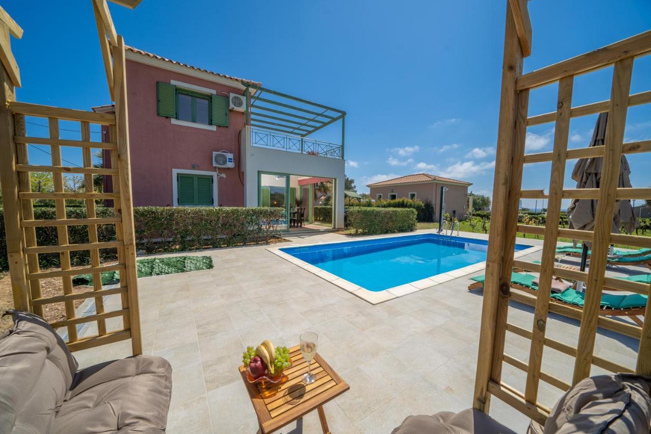Monambeles Villas Свороната Экстерьер фото