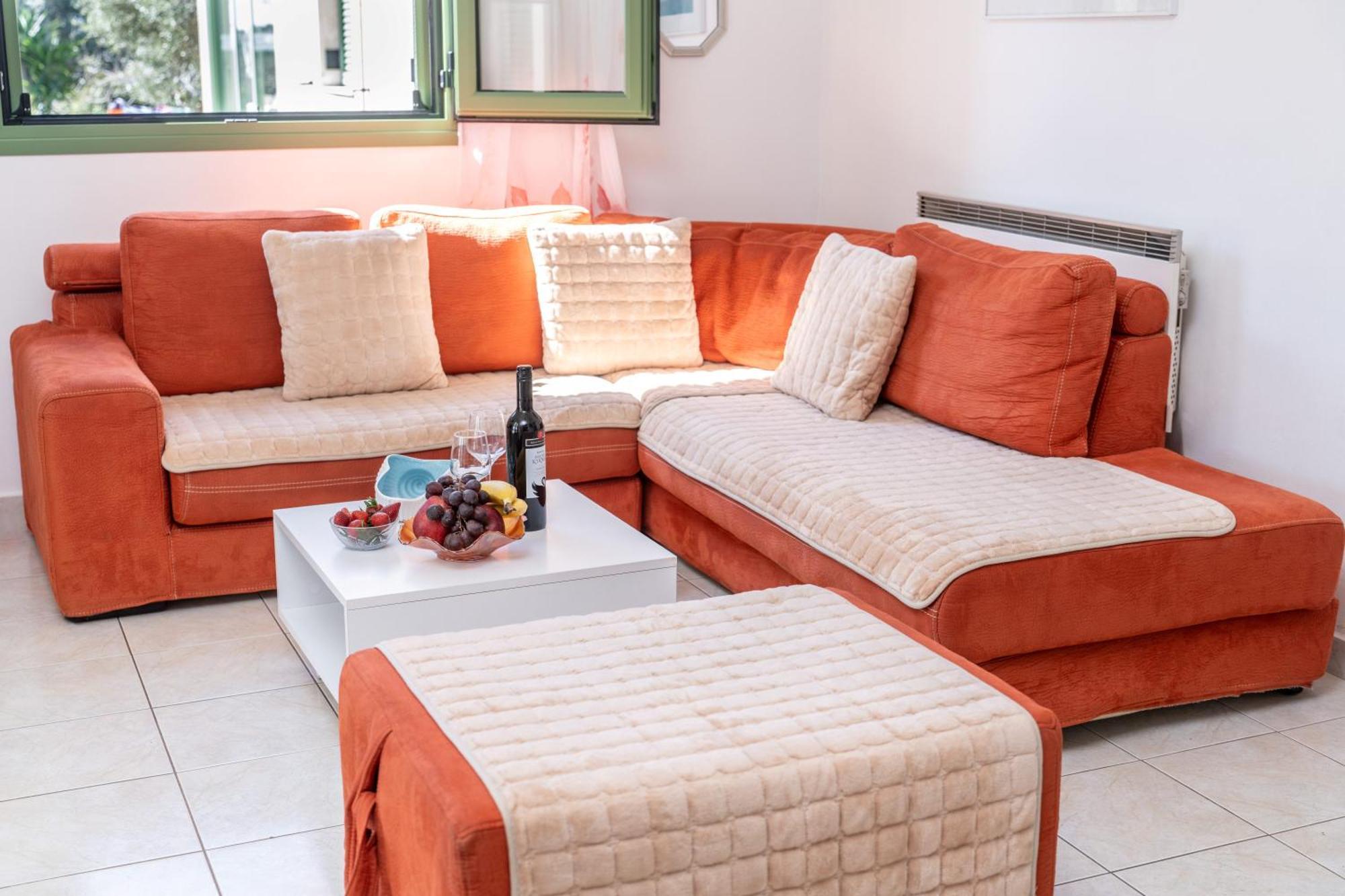 Monambeles Villas Свороната Экстерьер фото