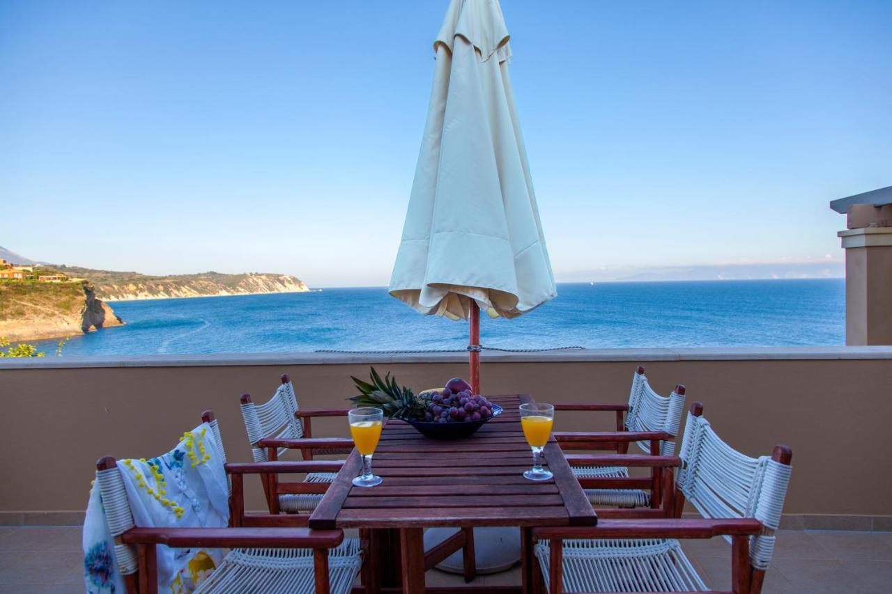 Monambeles Villas Свороната Экстерьер фото