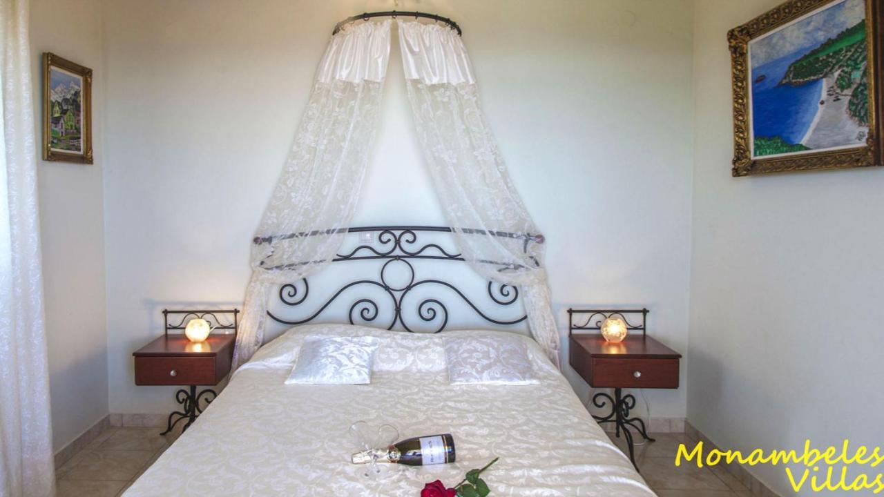 Monambeles Villas Свороната Экстерьер фото