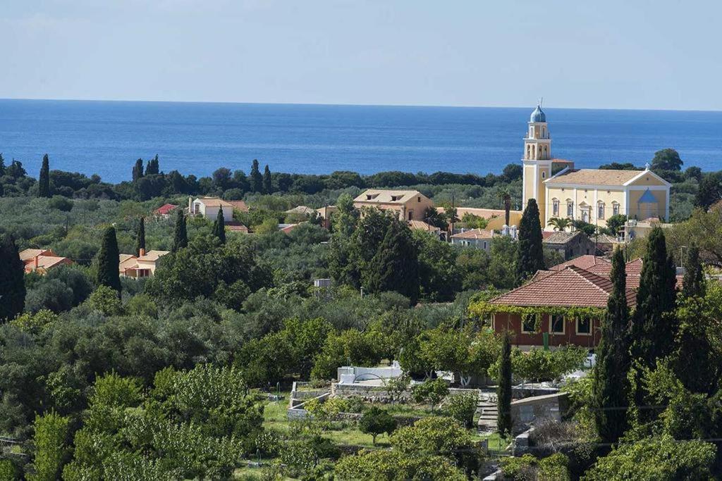 Monambeles Villas Свороната Экстерьер фото
